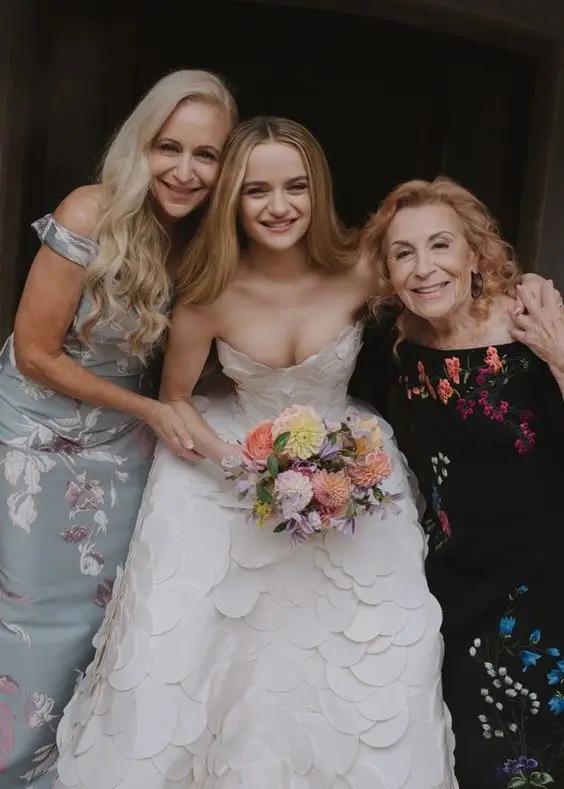 Mothers and the bride